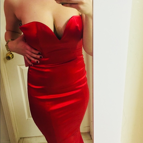 Wheels dollbaby Red Gown - Picture 7 of 8